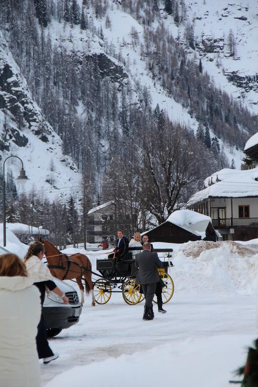Hotel Lyshaus Gressoney-Saint-Jean Exteriör bild