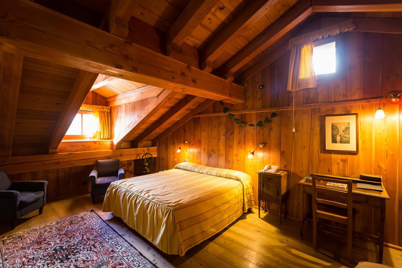 Hotel Lyshaus Gressoney-Saint-Jean Exteriör bild
