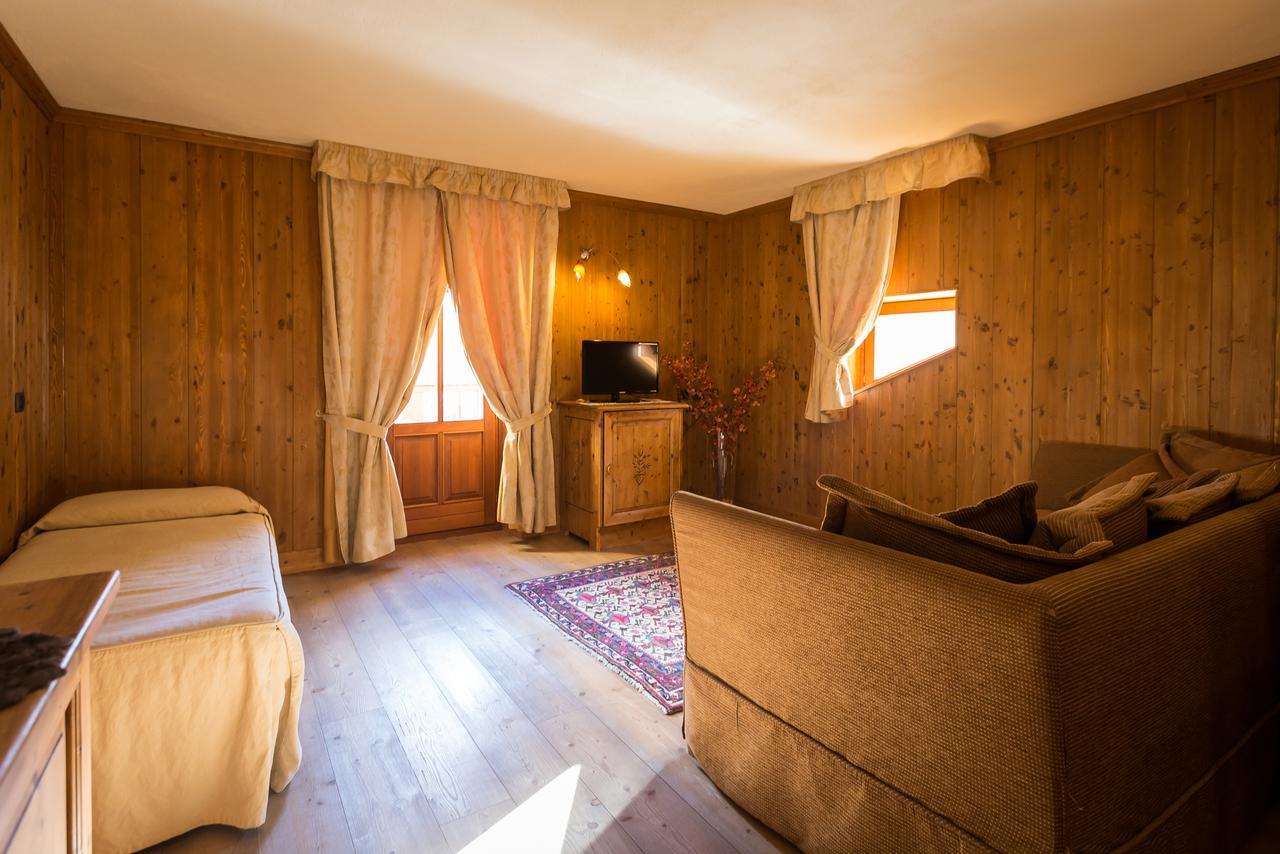 Hotel Lyshaus Gressoney-Saint-Jean Exteriör bild