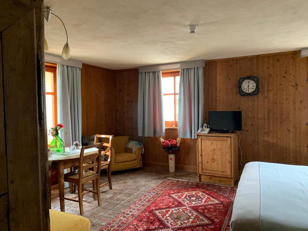 Hotel Lyshaus Gressoney-Saint-Jean Exteriör bild